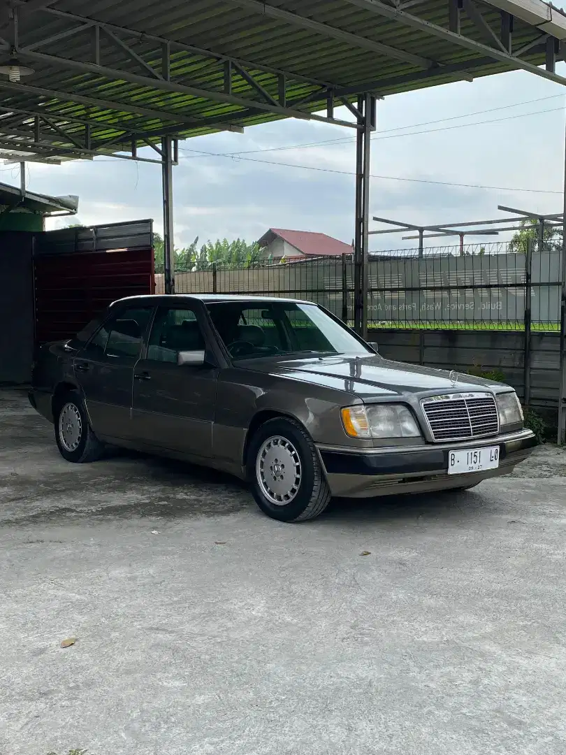 Mercy Boxer W124 300E Manual