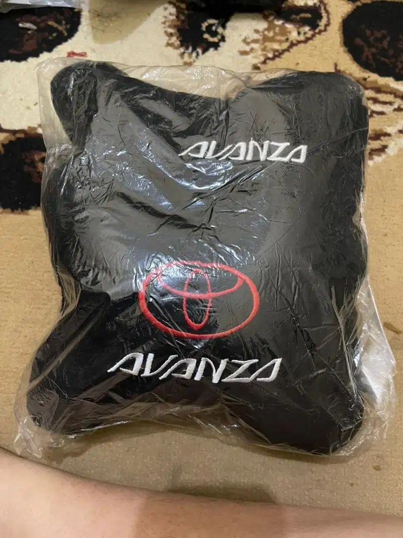 Bantal jok mobil avanza