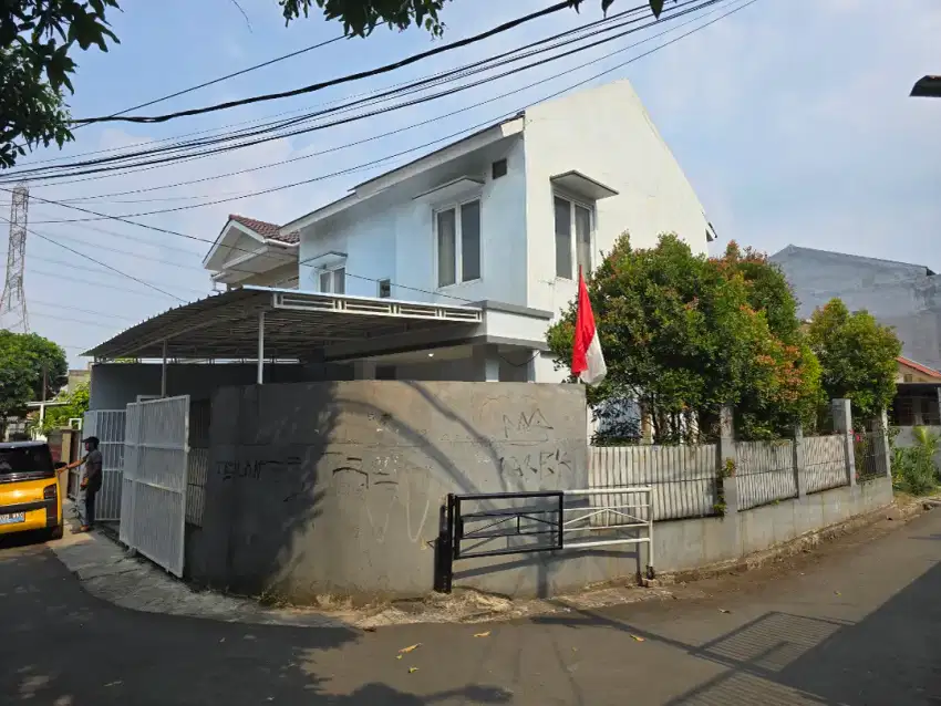 Rumah Hoek dekat Bintaro