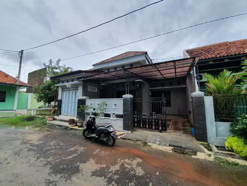 Dijual Rumah Villa Madani Medono