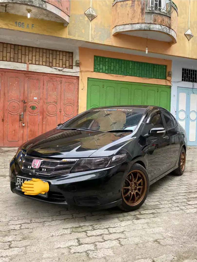 Mobil udah ganteng! Honda city GM2 1.5 i-vtec transmisi manual 2013