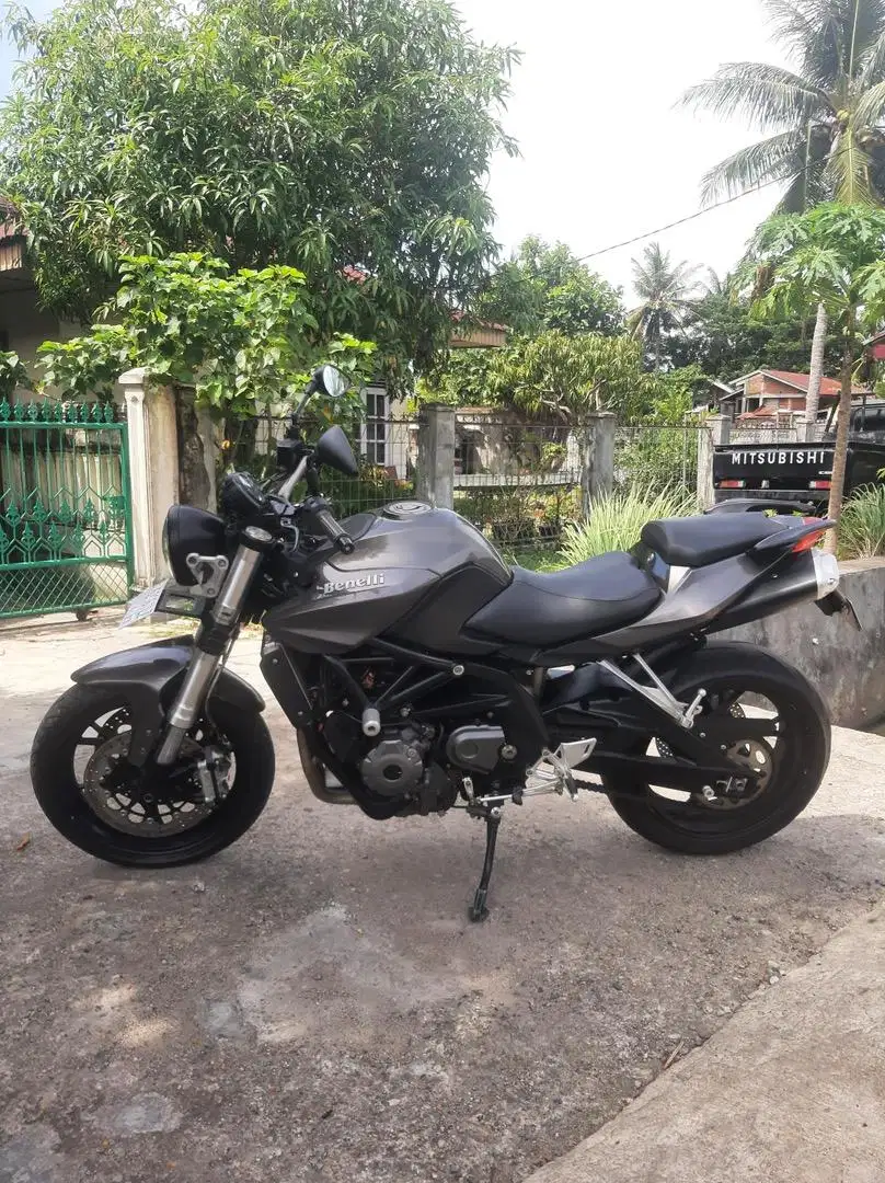 Benelli Bn 600cc