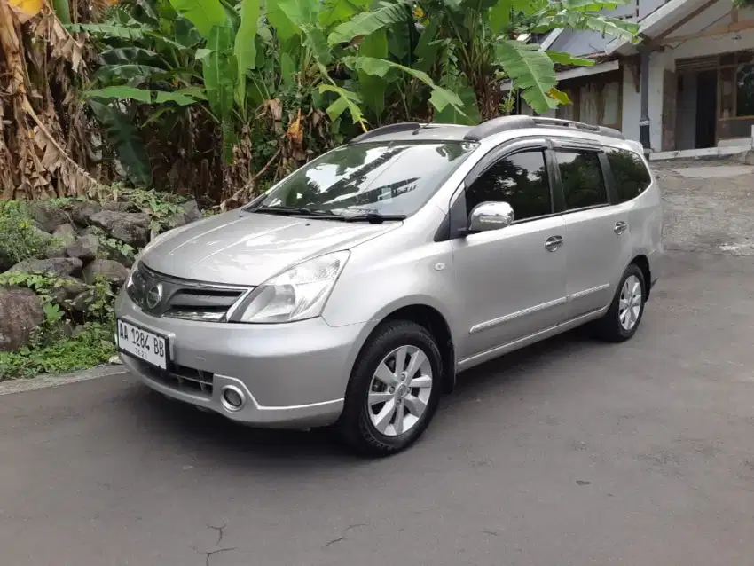 Livina xv metic 2012 AA Magelang