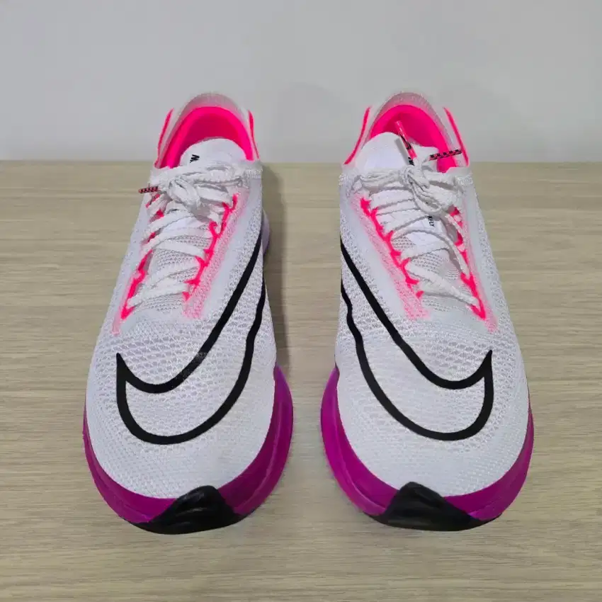 Sepatu lari / running Nike ZoomX Streakfly 100% original