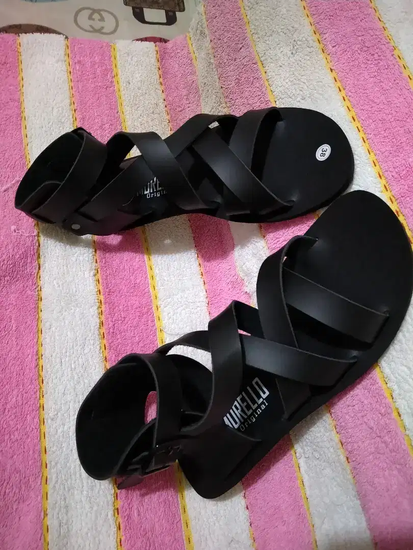 Sandal Gunung morello