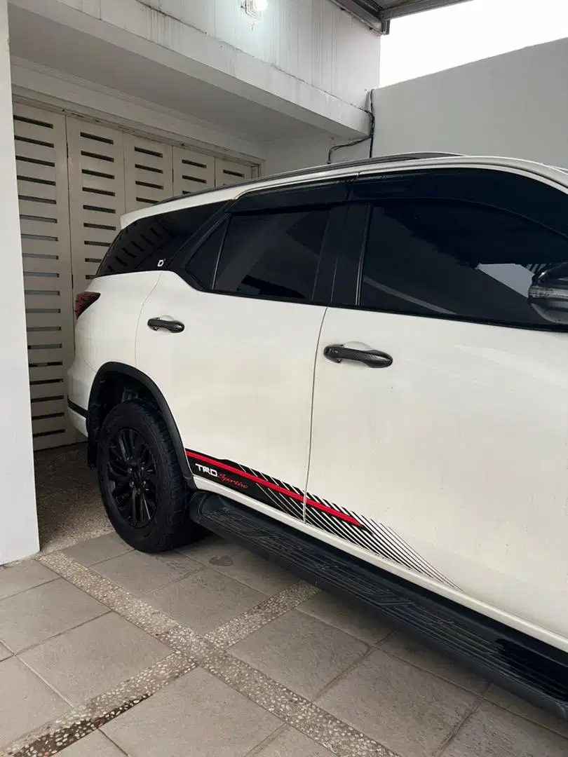 Fortuner VRZ TRD 2019 Putih Murah