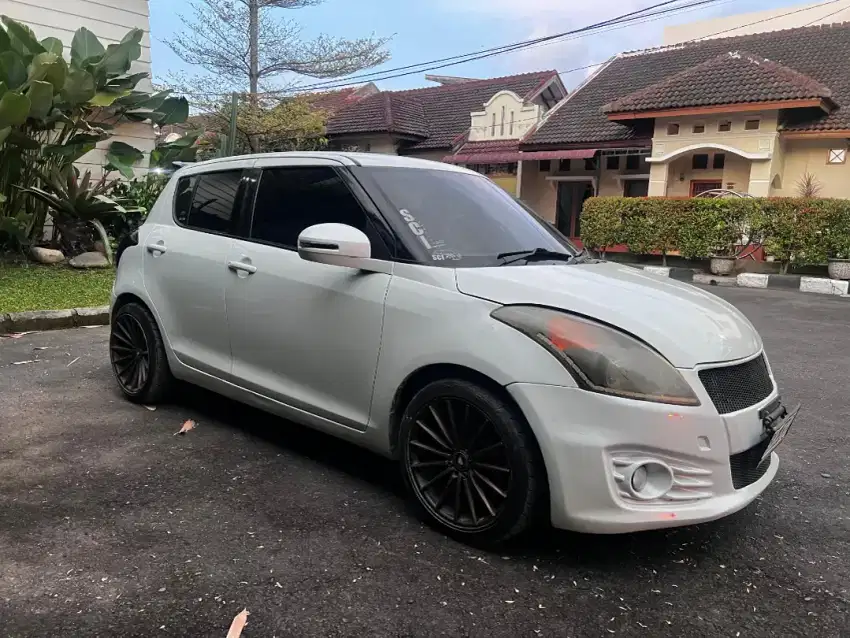 Suzuki Swift Sport AT 2012