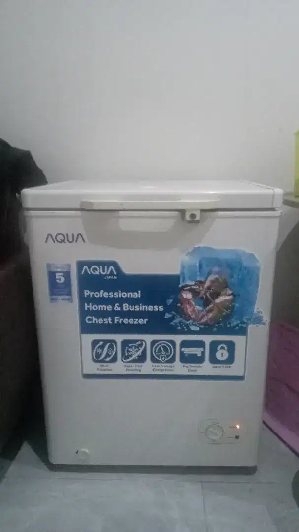 Dijual freezer ,erk aqua