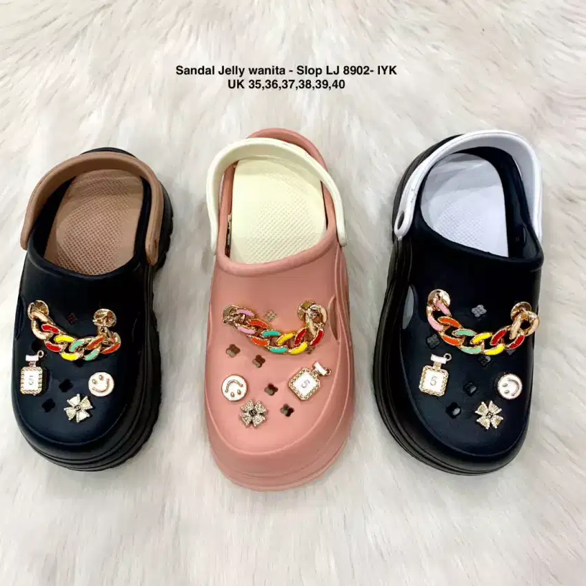 Sandal wanita kekinian