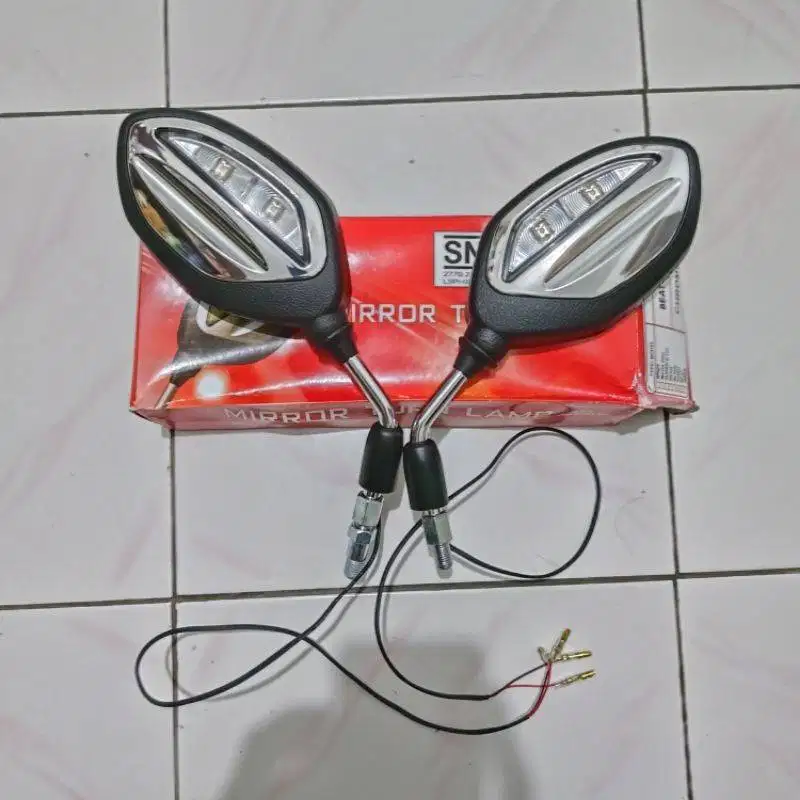 Spion lampu sein LED Honda VARIO 125 VARIO 150 Original AHM (AHASS)