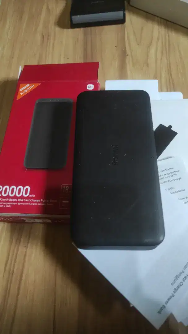 POWERBANK xiaomi 20000 mAh lengkap dus buku dan kabel...like new