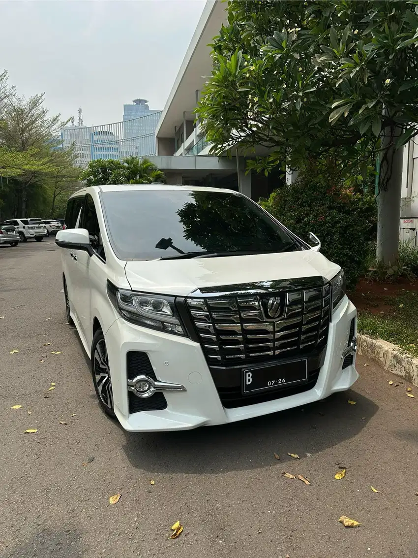 Toyota Alphard SC 2016 CBU Putih ANTIK