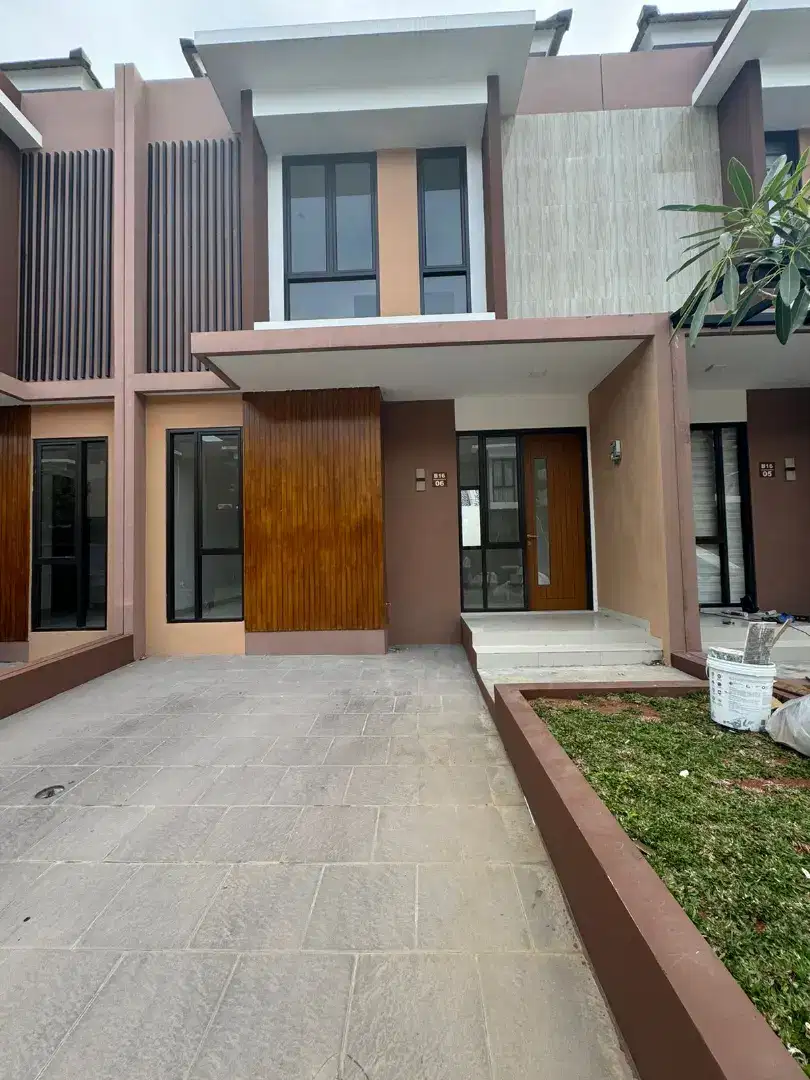 Disewakan rumah di seion serang