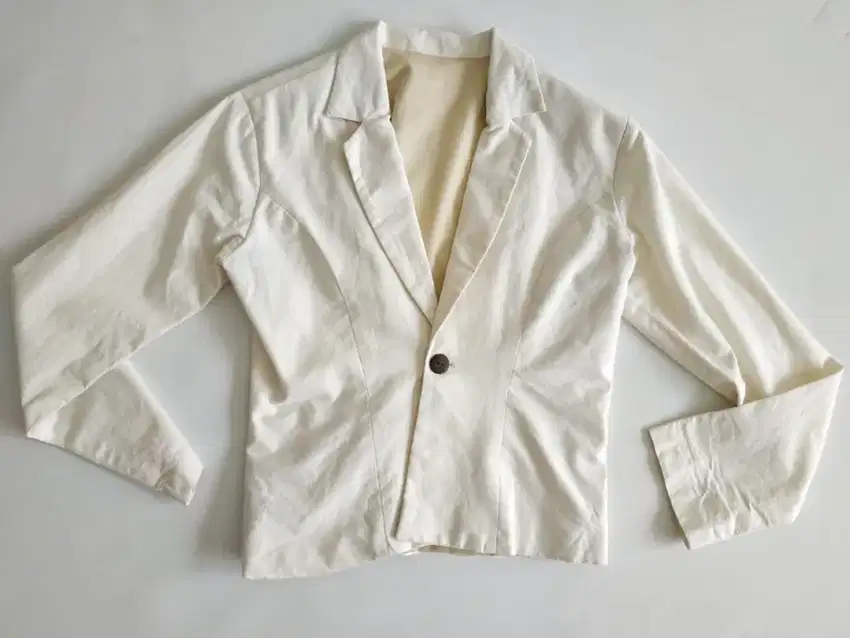 Blazer crop cream