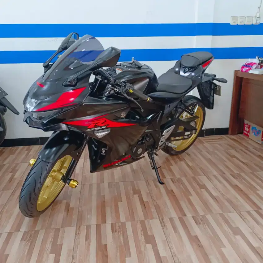 TYPE GSX R150 2017 SUZUKI SIAP PAKAI