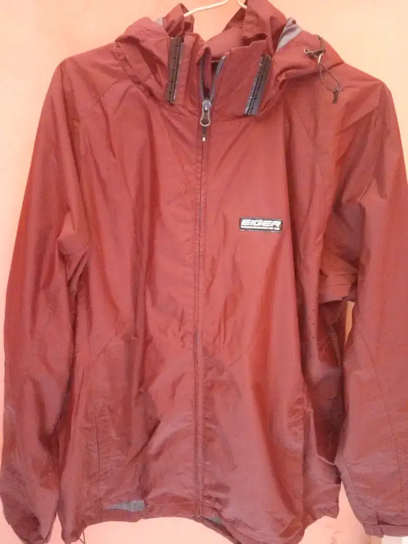 JAKET GUNUNG EIGER ORIGINAL