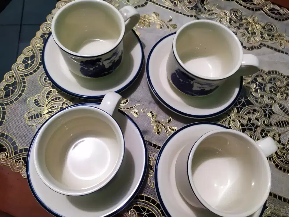 Jual cangkir keramik antik 4 buah