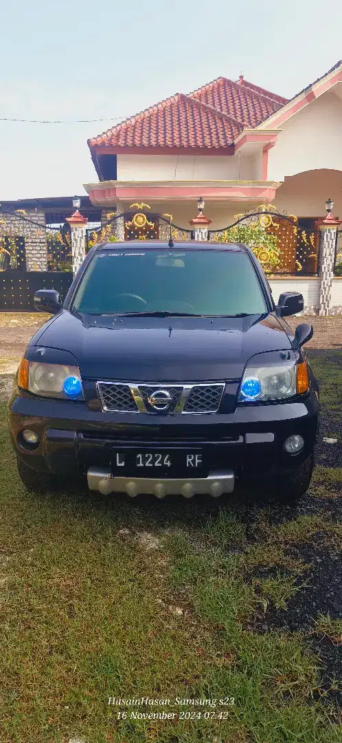 NISSAN XTRAIL 2004