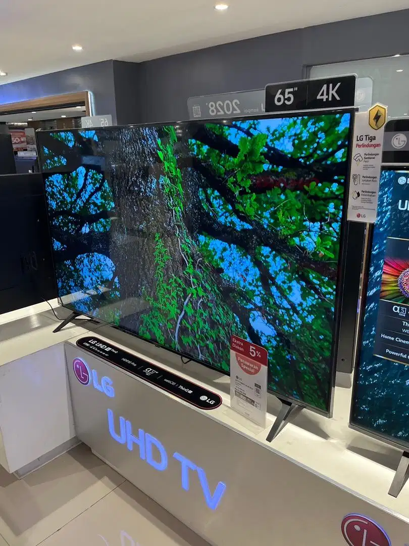 LG LED TV SMART 4K 65 INCHI SERI TERBARU 2024