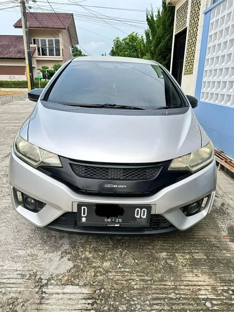 Dijual Mobil jazz 2014