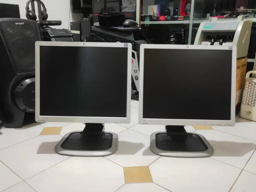 Lcd Monitor Built Up Hp 19 Inch Square