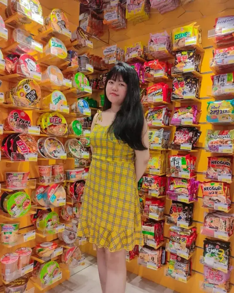 Dress kuning dress kotak kotak dress tali dress tanpa lengan