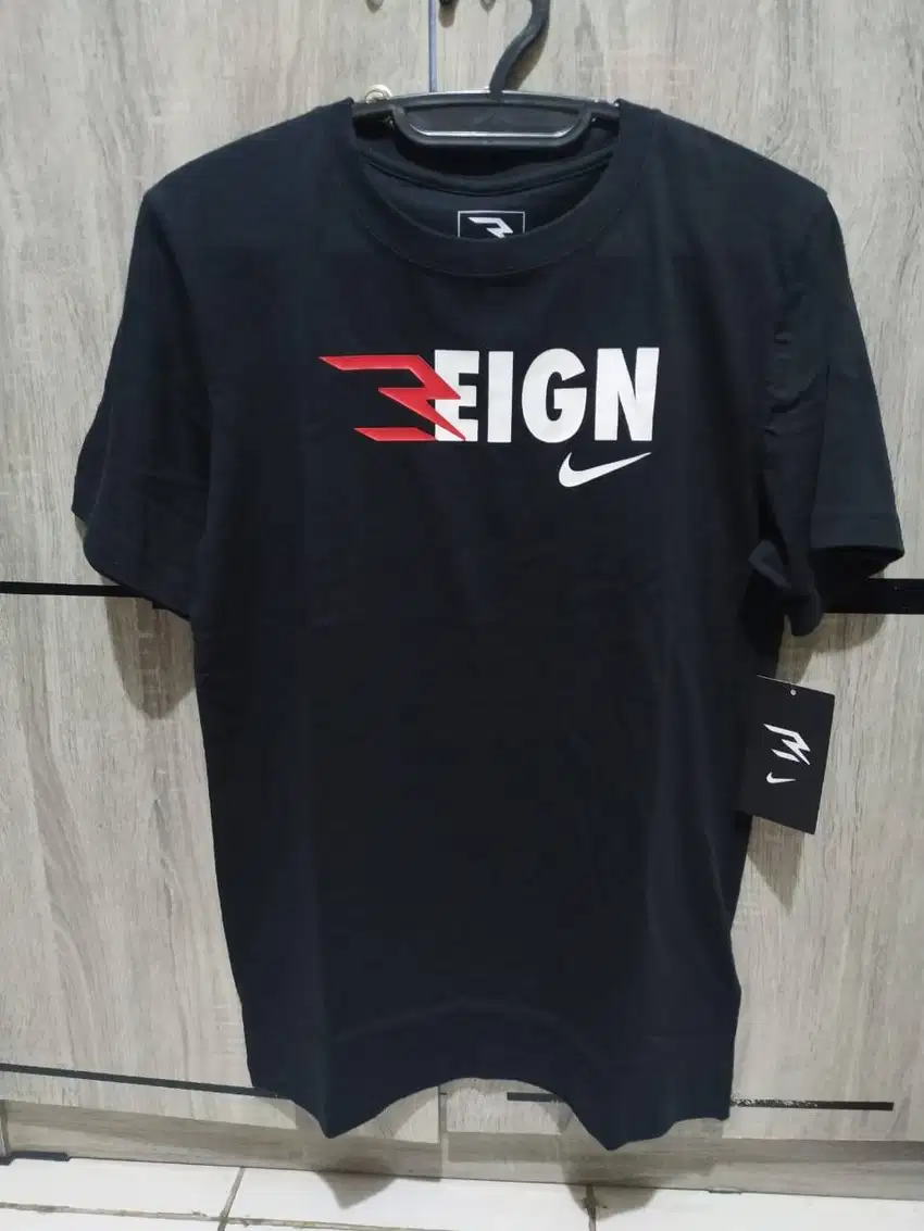 Kaos NIKE - NYA RWB Reign Tee Kids Original Hitam