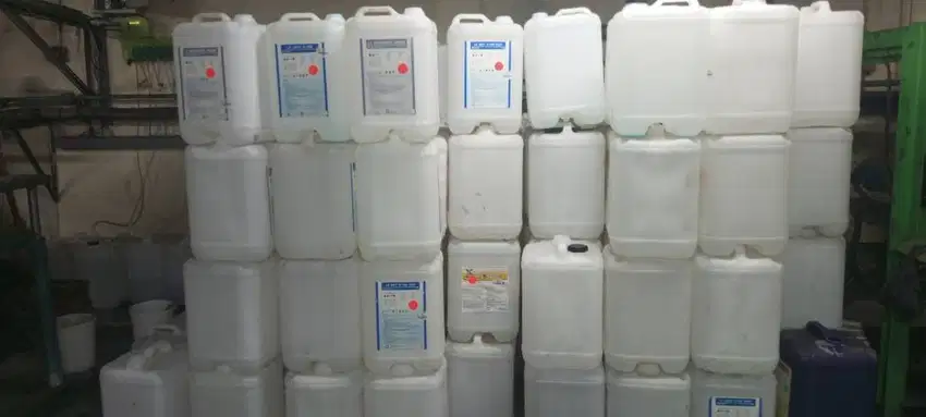 Jerigen kosong bekas ukuran 25 ltr