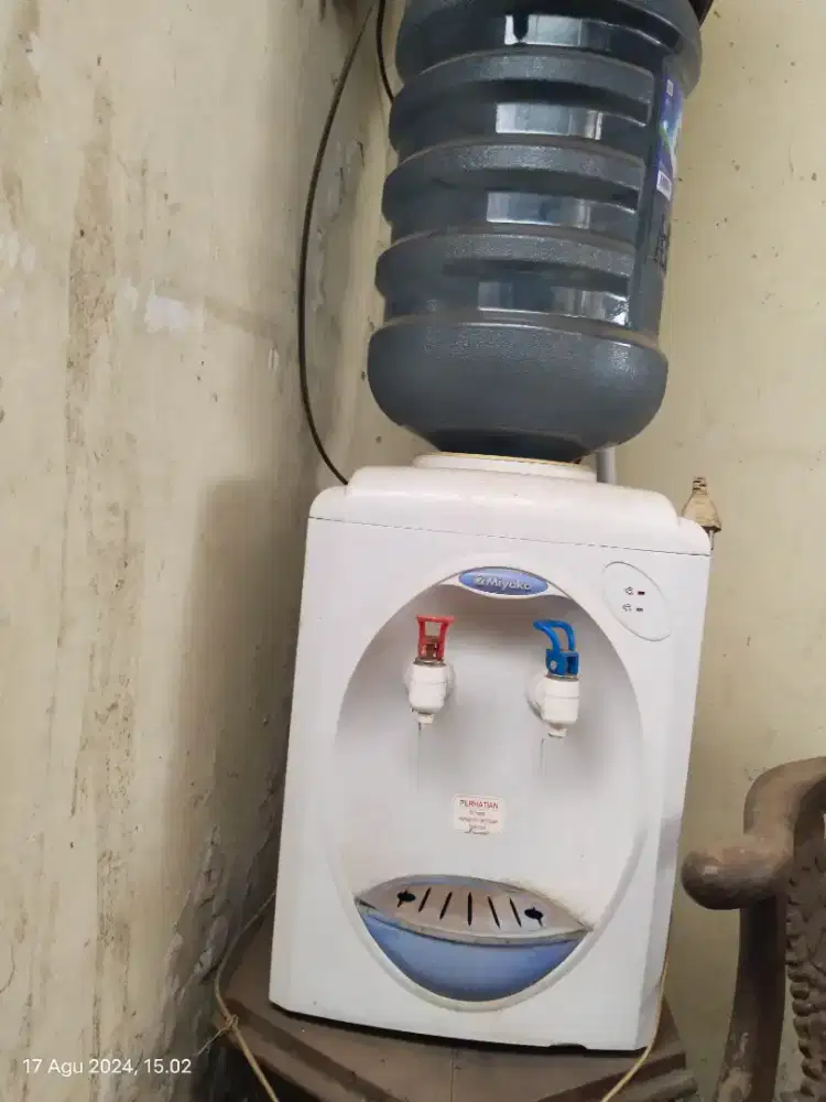 Di spenser merek MIYAKO. Kondisi normal