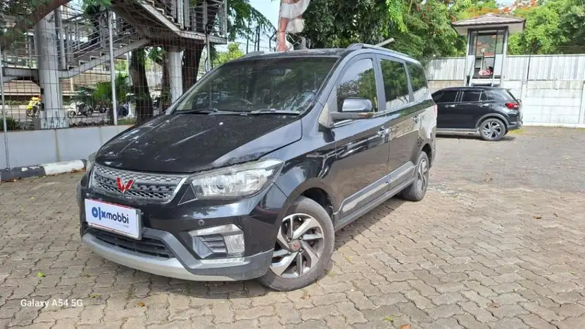 Pajak Panjang - Wuling Confero S 1.5 L Lux Bensin-MT 2017 (BZA)