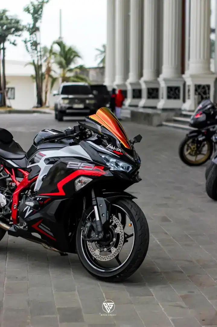 Kawasaki ZX25r 2021
