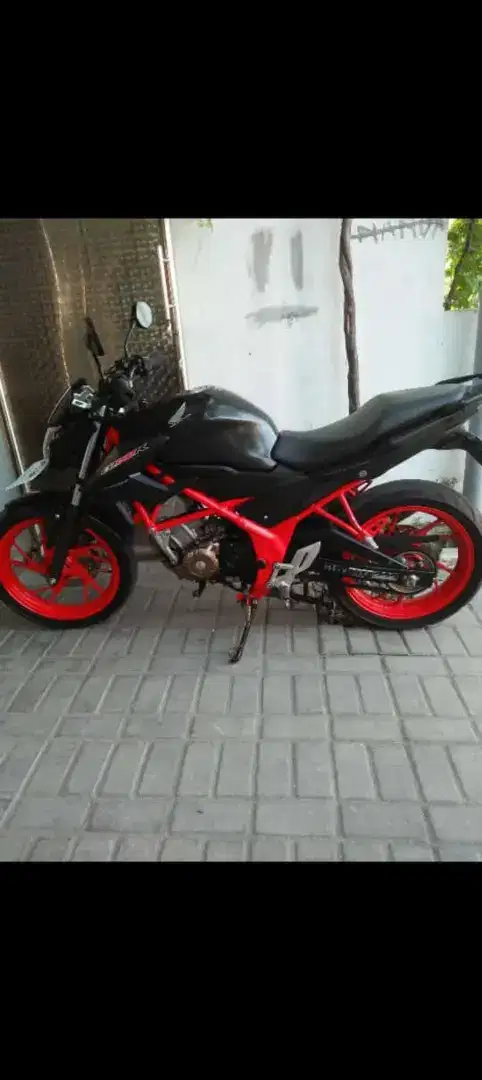 Jual motor Honda CB150R