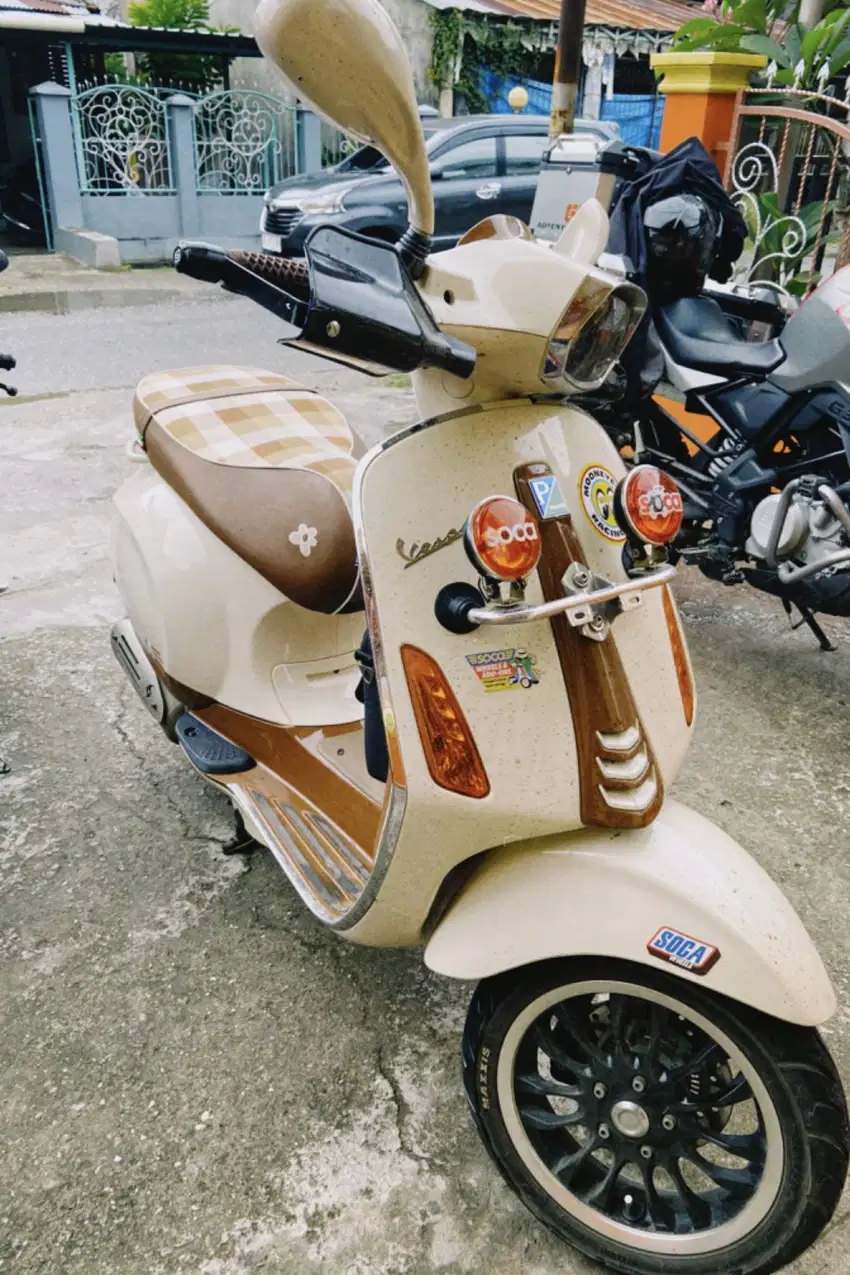 Jual vespa sprint 2022, Soca Style