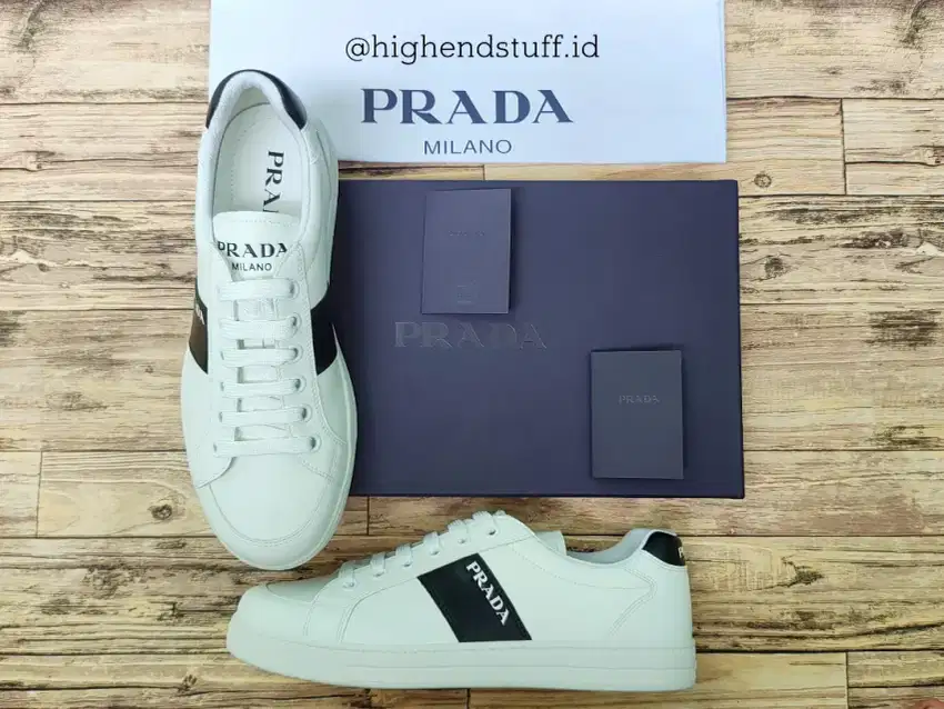 PRADA Casual Leather Shoes Sepatu Sneakers Authentic