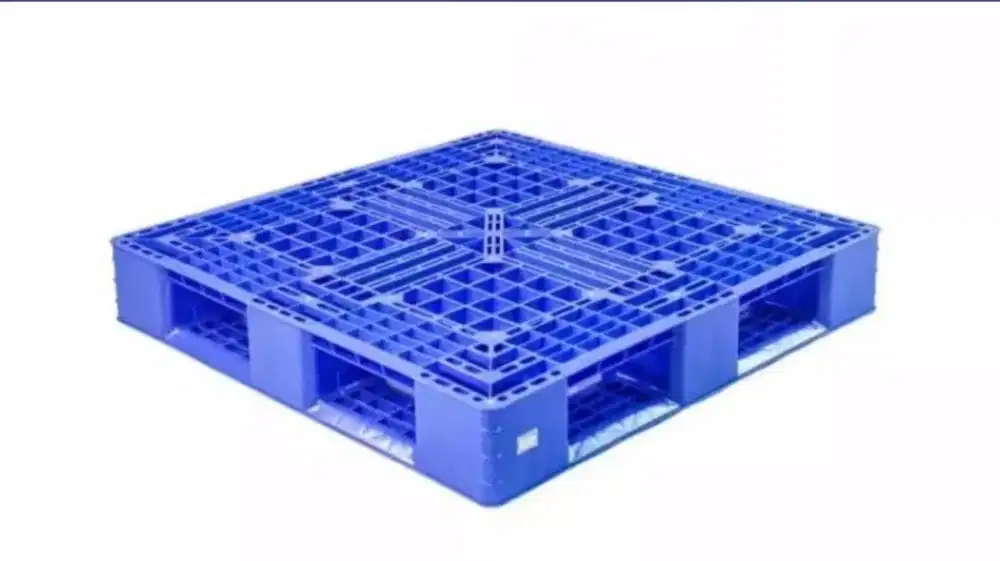 Pallet plastik ukuran 110×110×15cm warna biru