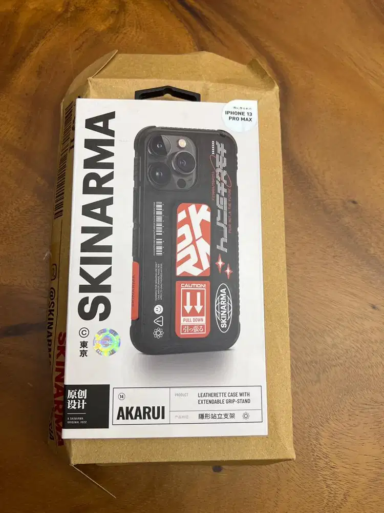 Skinarma casing for iphone 13 pro mac