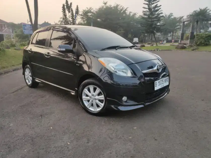 Toyota Yaris S Limited at 2012