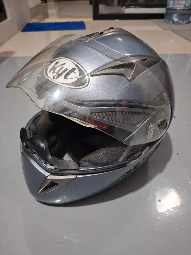 Helm KYT Full Face