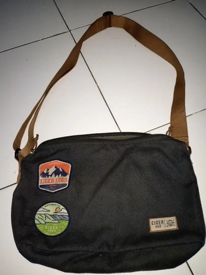 Tas slempang EIGER ORIGINAL