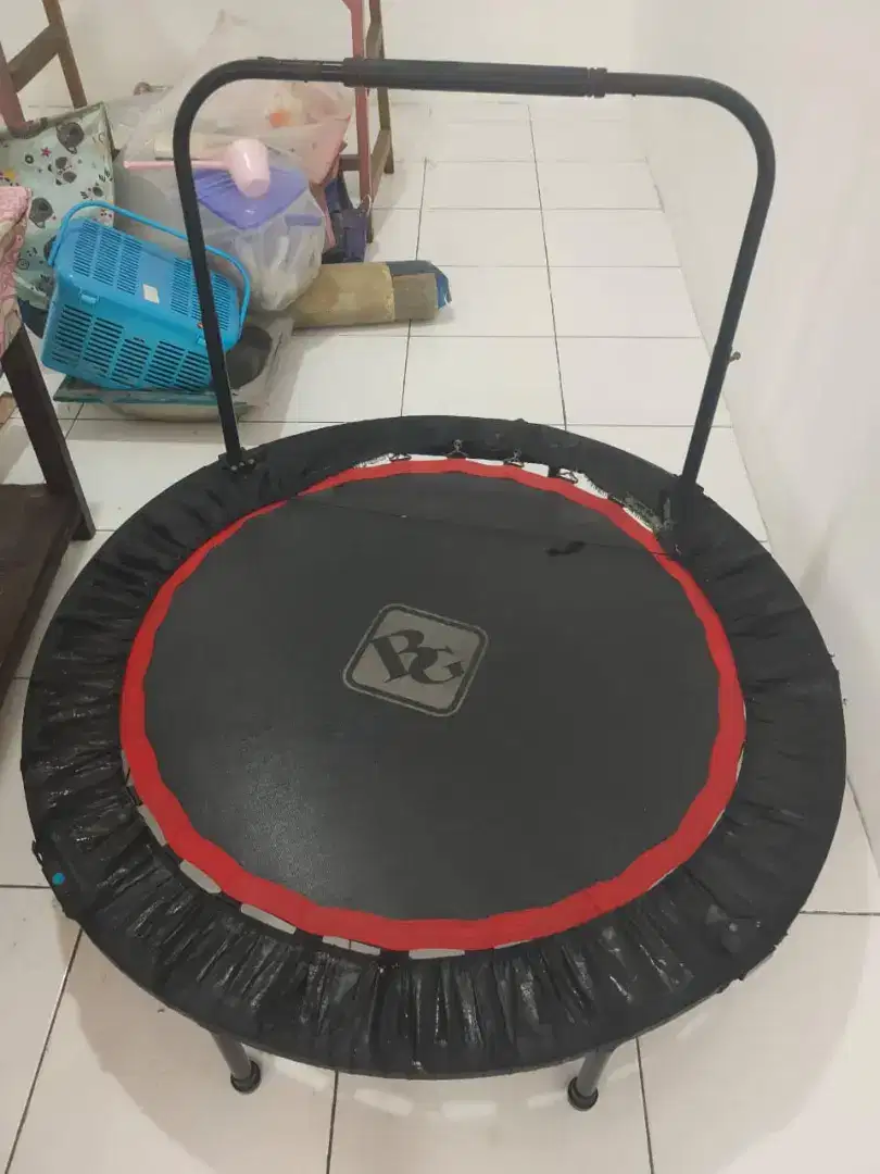 Trampolin  jump/lompat untuk segala umur