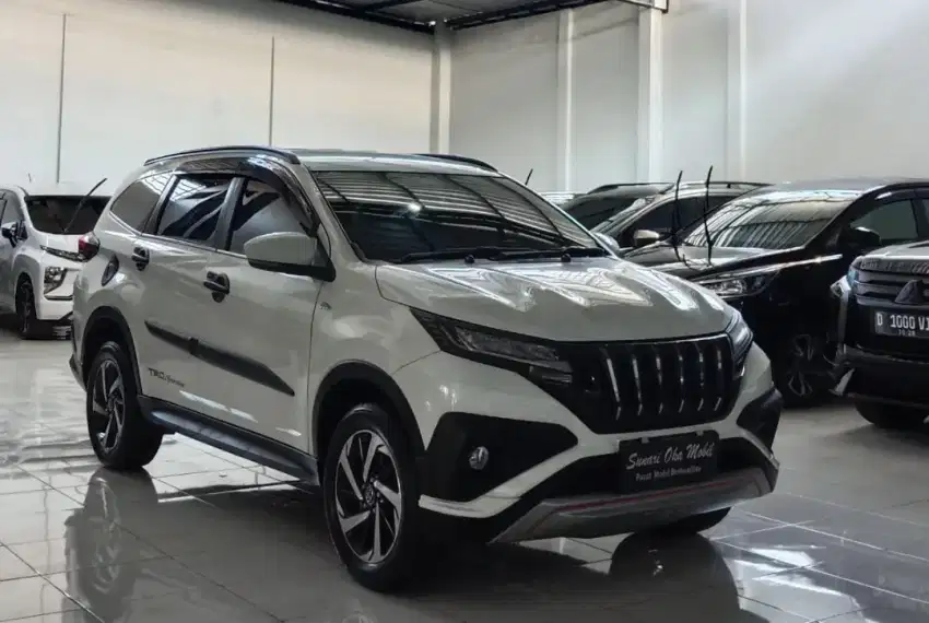 RUSH TRD SPORTIVO MATIC 2018 ASLI BALI KM 30 RB ISTIMEWA