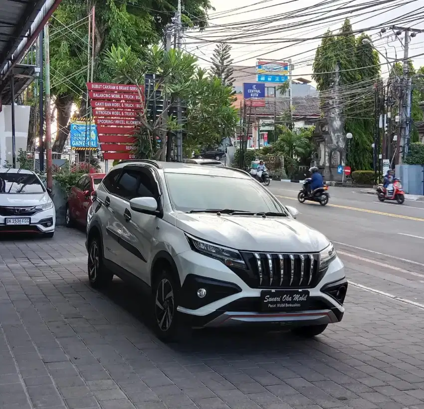 TOYOTA RUSH TRD SPORTIVO MANUAL 2018 ASLI BALI LOW KM