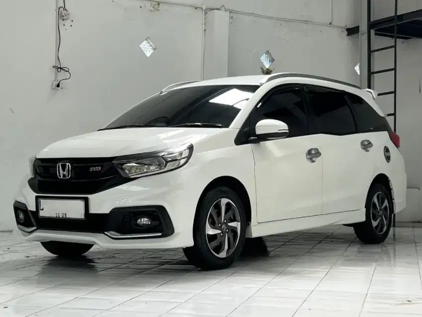 MOBILIO RS CVT ANTIK 2018