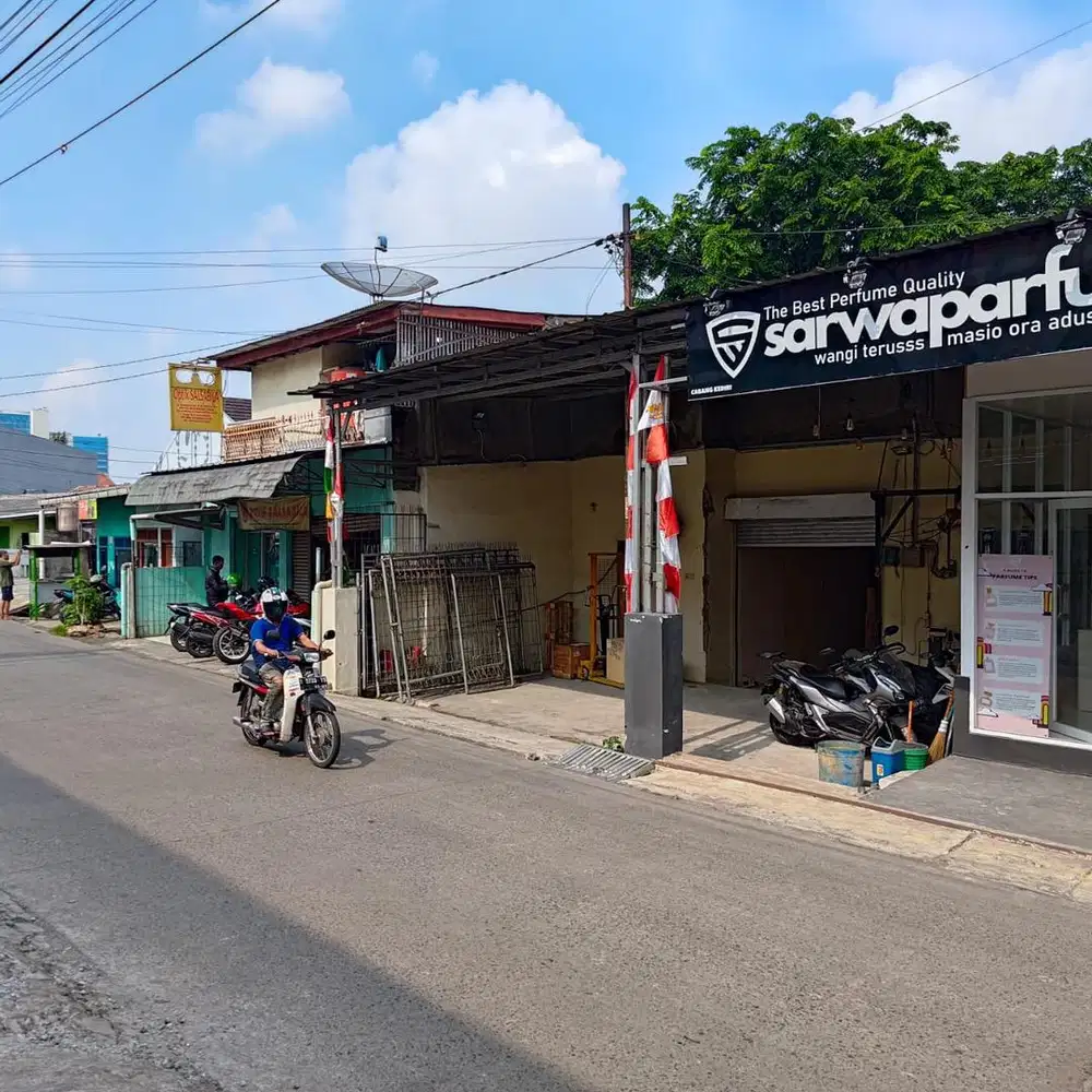 Jual cepat rumah tanah usaha  depn indomaret dkt stasiun kereta