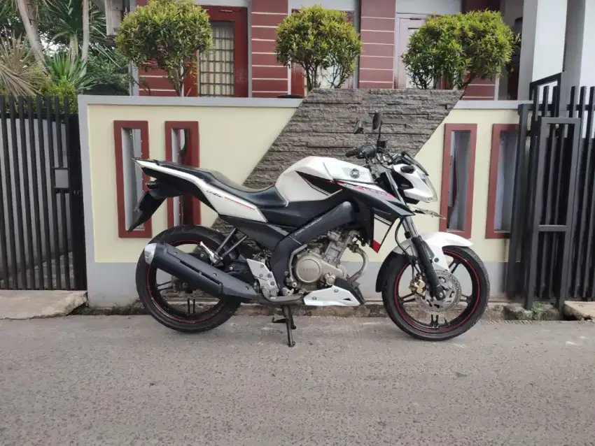 JUAL CEPAT VIXION ADVANCE TAHUN 2015