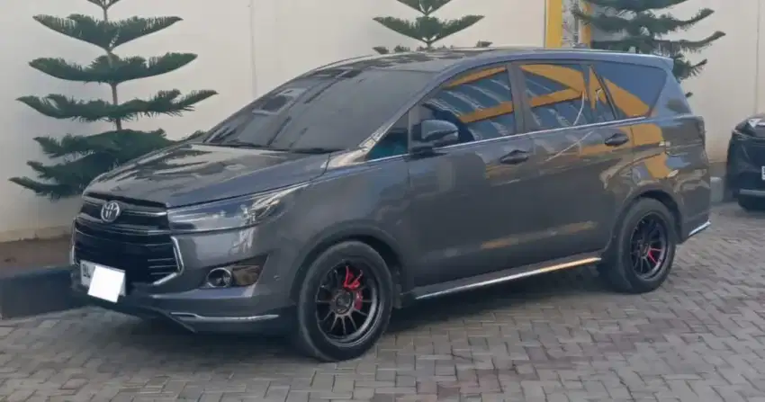 Dijual toyota innova venturer diesel matic modifikasi diesel 2018