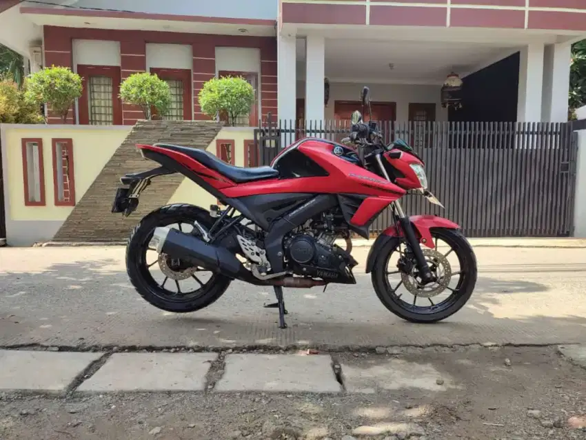 JUAL CEPAT VIXION R TAHUN 2017