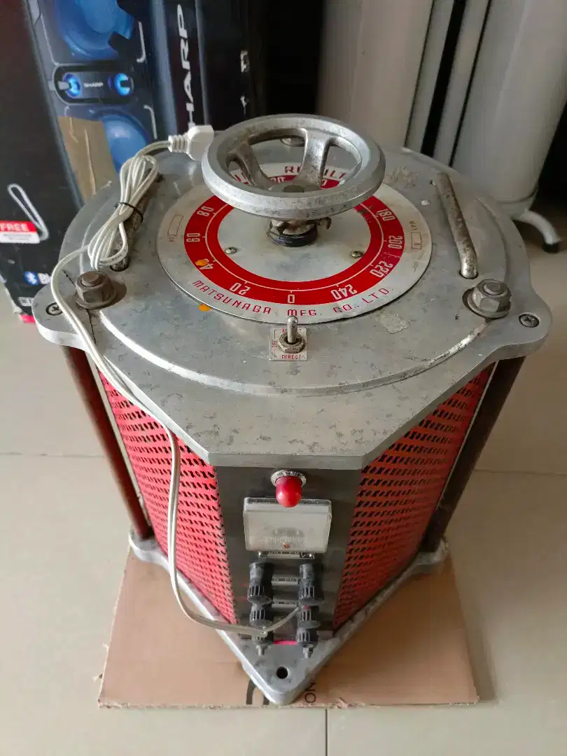 Slide Regulator Stabilizer Matsunaga 5 KVA