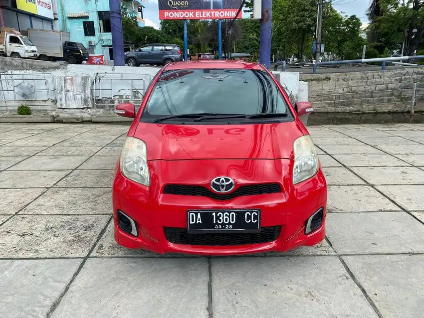 Toyota Yaris 1.5 E M/T 2012 akhir