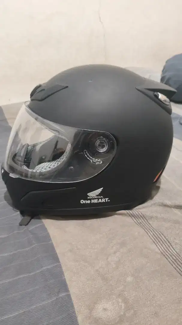 helm fullface ori honda ukuran L